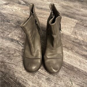American Eagle Outfitters Women's Gray Ankle Boots